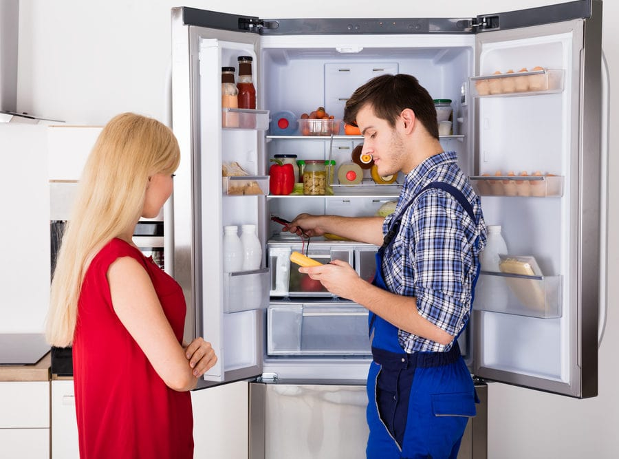 Read more about the article Dấu hiệu cần thay lốc tủ lạnh Hitachi và cách khắc phục